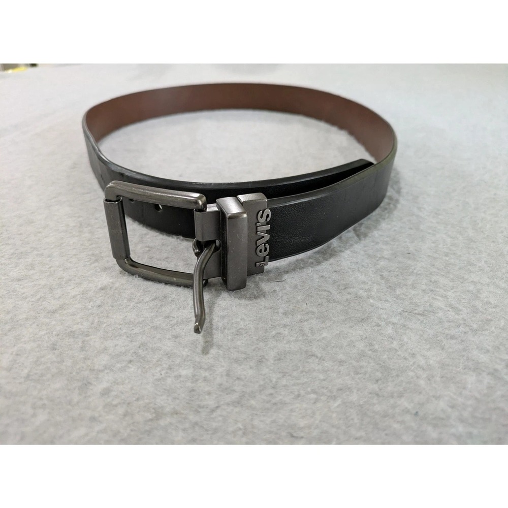 Levi's Black Leather Work Belt w/Silver‎ Buckle Large 38-40 Gunmetal Buckle Logo